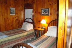 grants-camps-sporting-camp-cabin-clark-indoor2-rangeley-maine
