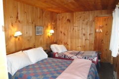 grants-camps-sporting-camp-cabin-crowsnest-indoor2-rangeley-maine
